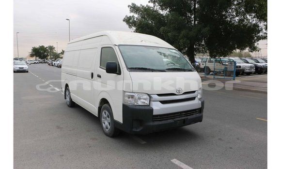 Buy Import Toyota Hiace White Car in Import - Dubai in Bumthang Buy Import Toyota Hiace White Car in Import - Dubai in Bumthang