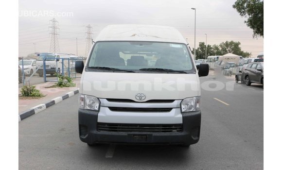 Buy Import Toyota Hiace White Car in Import - Dubai in Bumthang Buy Import Toyota Hiace White Car in Import - Dubai in Bumthang