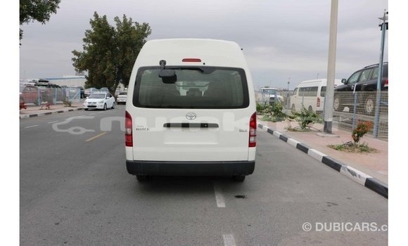 Buy Import Toyota Hiace White Car in Import - Dubai in Bumthang Buy Import Toyota Hiace White Car in Import - Dubai in Bumthang