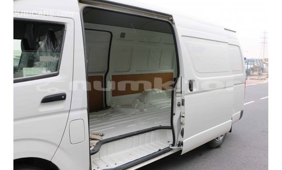 Buy Import Toyota Hiace White Car in Import - Dubai in Bumthang Buy Import Toyota Hiace White Car in Import - Dubai in Bumthang