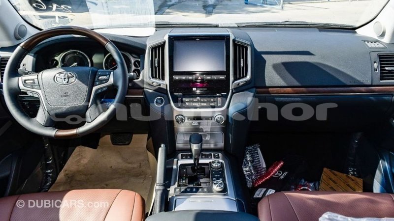 Big with watermark toyota land cruiser bumthang import dubai 2437