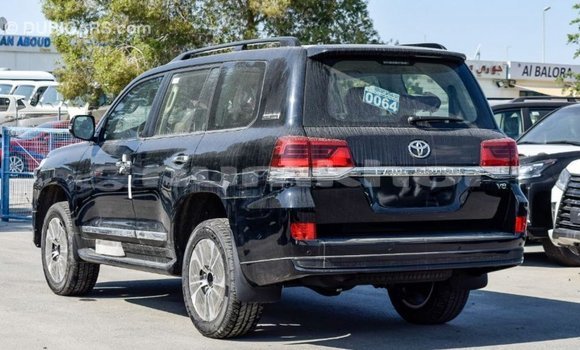 Buy Import Toyota Land Cruiser Black Car in Import - Dubai in Bumthang Buy Import Toyota Land Cruiser Black Car in Import - Dubai in Bumthang