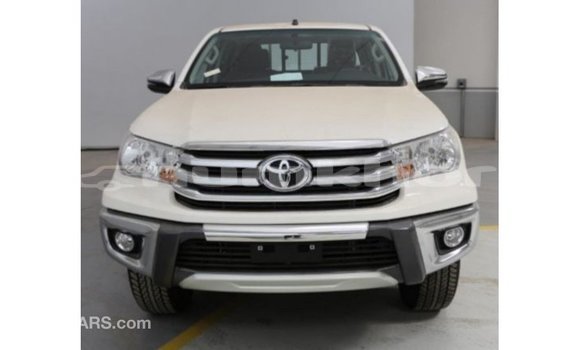 Buy Import Toyota Hilux White Car in Import - Dubai in Bumthang Buy Import Toyota Hilux White Car in Import - Dubai in Bumthang