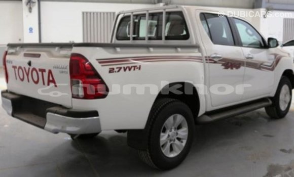 Buy Import Toyota Hilux White Car in Import - Dubai in Bumthang Buy Import Toyota Hilux White Car in Import - Dubai in Bumthang