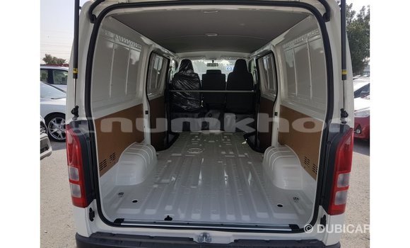 Buy Import Toyota Hiace White Car in Import - Dubai in Bumthang Buy Import Toyota Hiace White Car in Import - Dubai in Bumthang