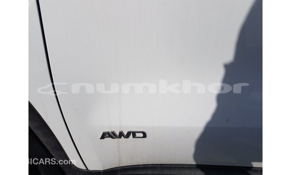 Buy Import Kia Sportage White Car in Import - Dubai in Bumthang Buy Import Kia Sportage White Car in Import - Dubai in Bumthang