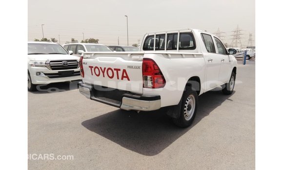 Buy Import Toyota Hilux White Car in Import - Dubai in Bumthang Buy Import Toyota Hilux White Car in Import - Dubai in Bumthang