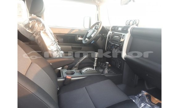 Buy Import Toyota FJ Cruiser Black Car in Import - Dubai in Bumthang Buy Import Toyota FJ Cruiser Black Car in Import - Dubai in Bumthang