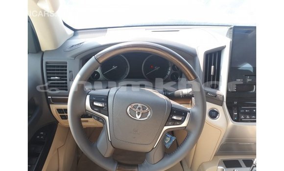 Buy Import Toyota Land Cruiser Other Car in Import - Dubai in Bumthang Buy Import Toyota Land Cruiser Other Car in Import - Dubai in Bumthang