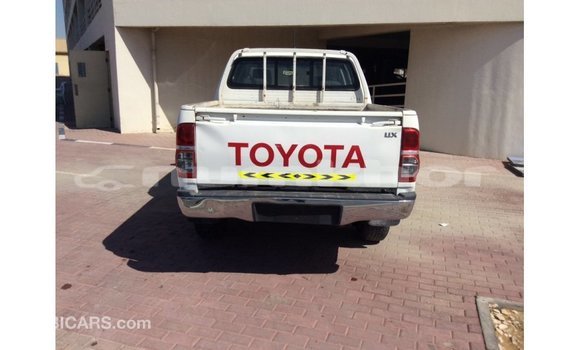 Buy Import Toyota Hilux White Car in Import - Dubai in Bumthang Buy Import Toyota Hilux White Car in Import - Dubai in Bumthang