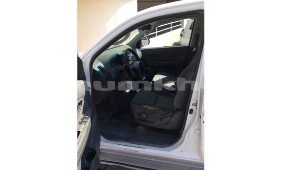 Buy Import Toyota Hilux White Car in Import - Dubai in Bumthang Buy Import Toyota Hilux White Car in Import - Dubai in Bumthang