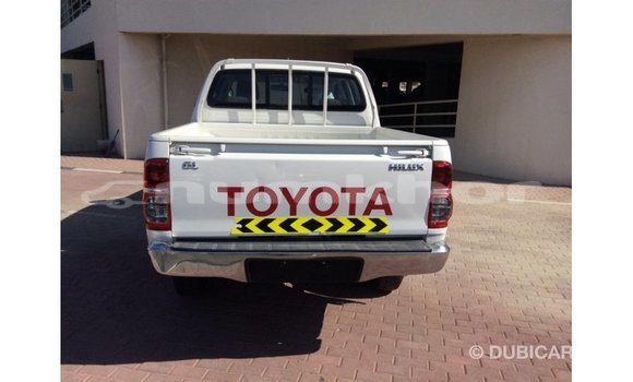 Buy Import Toyota Hilux White Car in Import - Dubai in Bumthang Buy Import Toyota Hilux White Car in Import - Dubai in Bumthang