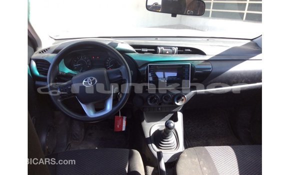 Buy Import Toyota Hilux White Car in Import - Dubai in Bumthang Buy Import Toyota Hilux White Car in Import - Dubai in Bumthang