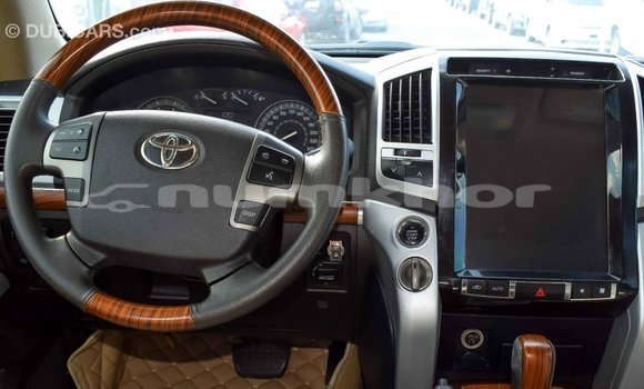 Buy Import Toyota Land Cruiser Other Car in Import - Dubai in Bumthang Buy Import Toyota Land Cruiser Other Car in Import - Dubai in Bumthang