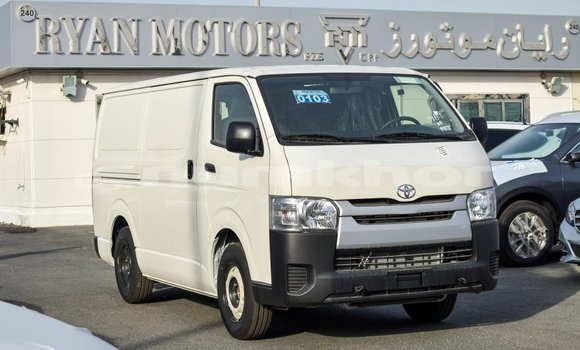 Buy Import Toyota Hiace White Car in Import - Dubai in Bumthang Buy Import Toyota Hiace White Car in Import - Dubai in Bumthang