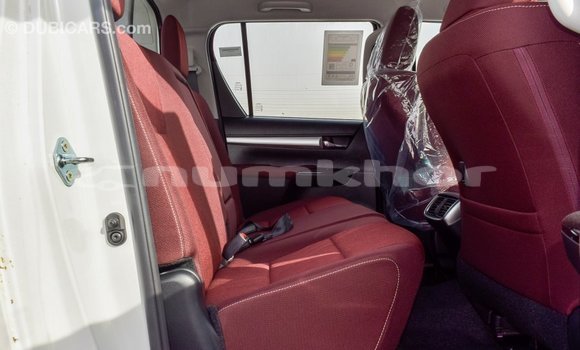 Buy Import Toyota Hilux White Car in Import - Dubai in Bumthang Buy Import Toyota Hilux White Car in Import - Dubai in Bumthang