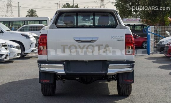 Buy Import Toyota Hilux White Car in Import - Dubai in Bumthang Buy Import Toyota Hilux White Car in Import - Dubai in Bumthang