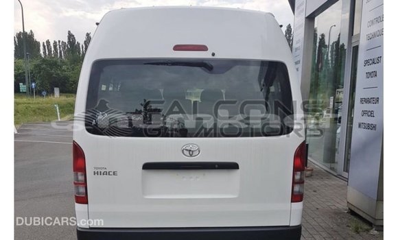 Buy Import Toyota Hiace White Car in Import - Dubai in Bumthang Buy Import Toyota Hiace White Car in Import - Dubai in Bumthang