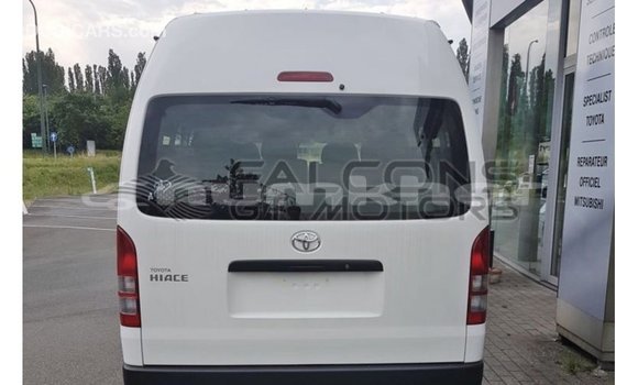 Buy Import Toyota Hiace White Car in Import - Dubai in Bumthang Buy Import Toyota Hiace White Car in Import - Dubai in Bumthang