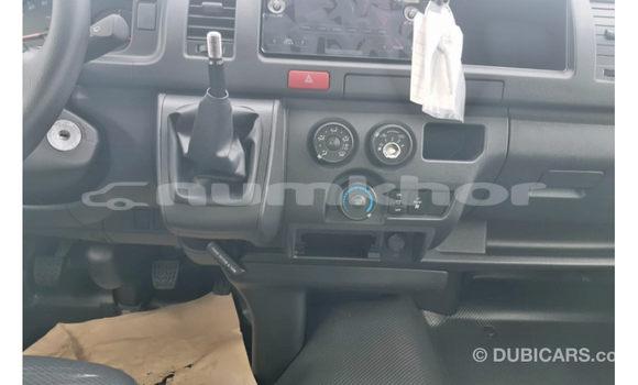 Buy Import Toyota Hiace White Car in Import - Dubai in Bumthang Buy Import Toyota Hiace White Car in Import - Dubai in Bumthang