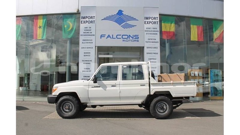 Big with watermark toyota land cruiser bumthang import dubai 2529