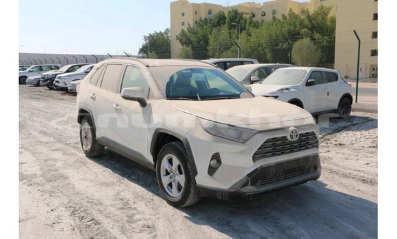 Buy Import Toyota 4Runner White Car in Import - Dubai in Bumthang Buy Import Toyota 4Runner White Car in Import - Dubai in Bumthang