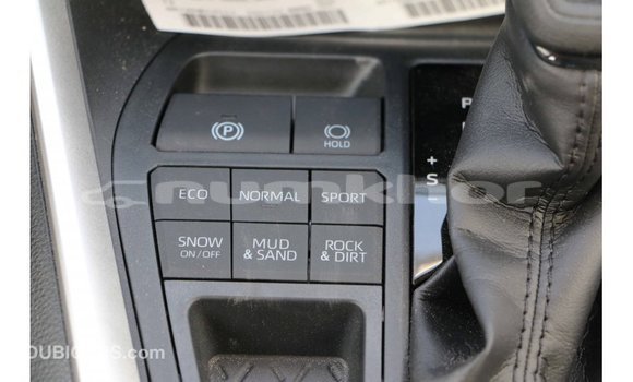 Buy Import Toyota 4Runner White Car in Import - Dubai in Bumthang Buy Import Toyota 4Runner White Car in Import - Dubai in Bumthang