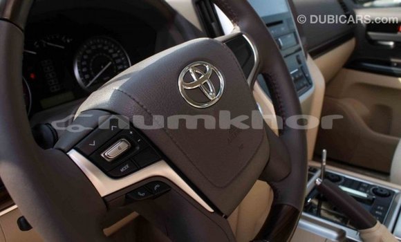 Buy Import Toyota Land Cruiser Black Car in Import - Dubai in Bumthang Buy Import Toyota Land Cruiser Black Car in Import - Dubai in Bumthang