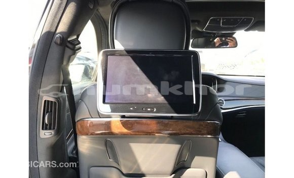 Buy Import Mercedes-Benz 190 Black Car in Import - Dubai in Bumthang Buy Import Mercedes-Benz 190 Black Car in Import - Dubai in Bumthang