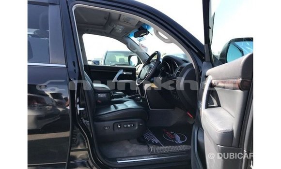 Buy Import Toyota Land Cruiser Black Car in Import - Dubai in Bumthang Buy Import Toyota Land Cruiser Black Car in Import - Dubai in Bumthang
