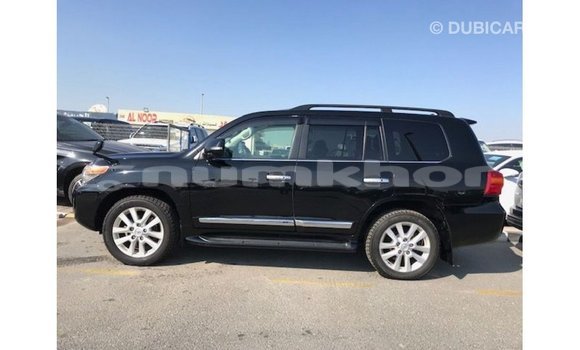 Buy Import Toyota Land Cruiser Black Car in Import - Dubai in Bumthang Buy Import Toyota Land Cruiser Black Car in Import - Dubai in Bumthang
