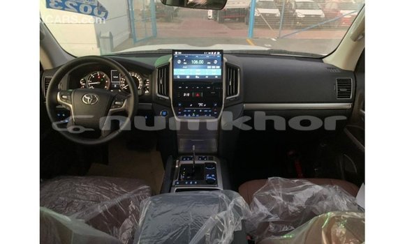 Buy Import Toyota Land Cruiser Black Car in Import - Dubai in Bumthang Buy Import Toyota Land Cruiser Black Car in Import - Dubai in Bumthang