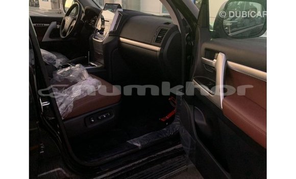 Buy Import Toyota Land Cruiser Black Car in Import - Dubai in Bumthang Buy Import Toyota Land Cruiser Black Car in Import - Dubai in Bumthang