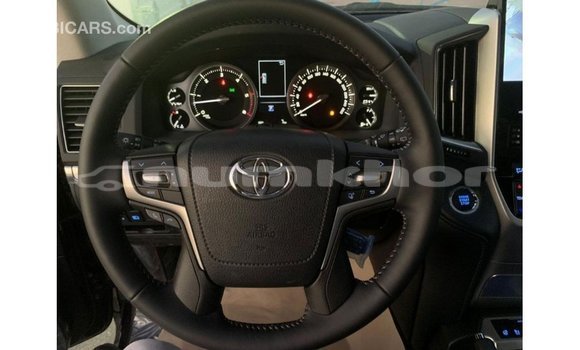 Buy Import Toyota Land Cruiser Black Car in Import - Dubai in Bumthang Buy Import Toyota Land Cruiser Black Car in Import - Dubai in Bumthang