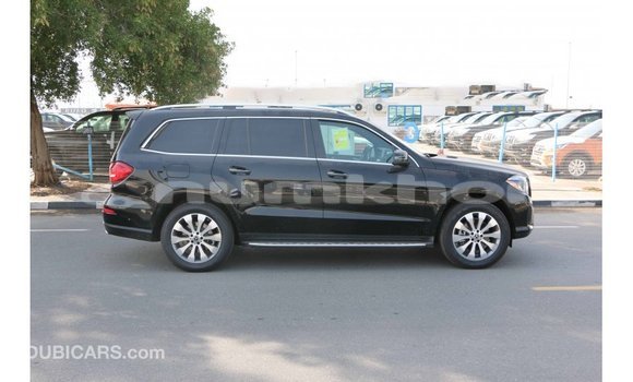 Buy Import Mercedes-Benz 190 Black Car in Import - Dubai in Bumthang Buy Import Mercedes-Benz 190 Black Car in Import - Dubai in Bumthang