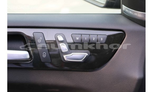 Buy Import Mercedes-Benz 190 Black Car in Import - Dubai in Bumthang Buy Import Mercedes-Benz 190 Black Car in Import - Dubai in Bumthang