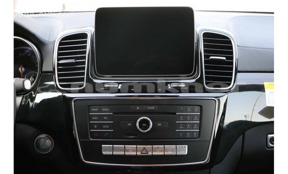 Buy Import Mercedes-Benz 190 Black Car in Import - Dubai in Bumthang Buy Import Mercedes-Benz 190 Black Car in Import - Dubai in Bumthang