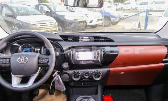 Buy Import Toyota Hilux White Car in Import - Dubai in Bumthang Buy Import Toyota Hilux White Car in Import - Dubai in Bumthang