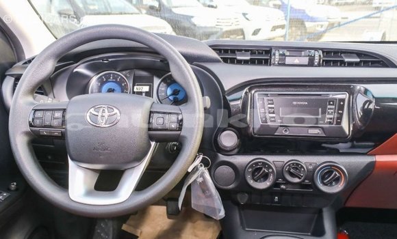 Buy Import Toyota Hilux White Car in Import - Dubai in Bumthang Buy Import Toyota Hilux White Car in Import - Dubai in Bumthang