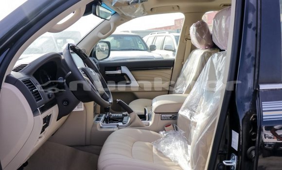 Buy Import Toyota Land Cruiser Black Car in Import - Dubai in Bumthang Buy Import Toyota Land Cruiser Black Car in Import - Dubai in Bumthang