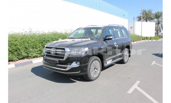 Buy Import Toyota Land Cruiser Black Car in Import - Dubai in Bumthang Buy Import Toyota Land Cruiser Black Car in Import - Dubai in Bumthang
