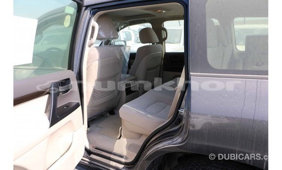 Buy Import Toyota Land Cruiser Black Car in Import - Dubai in Bumthang Buy Import Toyota Land Cruiser Black Car in Import - Dubai in Bumthang