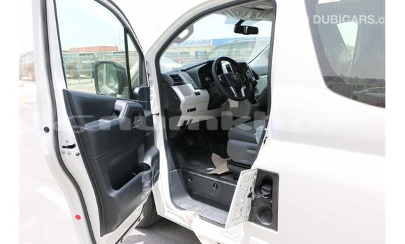Buy Import Toyota Hiace White Car in Import - Dubai in Bumthang Buy Import Toyota Hiace White Car in Import - Dubai in Bumthang