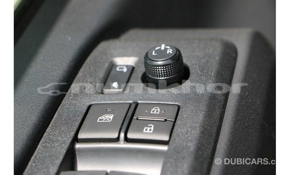 Buy Import Toyota Hiace White Car in Import - Dubai in Bumthang Buy Import Toyota Hiace White Car in Import - Dubai in Bumthang