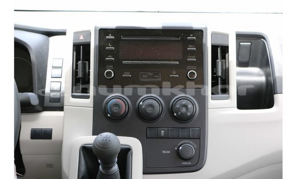 Buy Import Toyota Hiace White Car in Import - Dubai in Bumthang Buy Import Toyota Hiace White Car in Import - Dubai in Bumthang