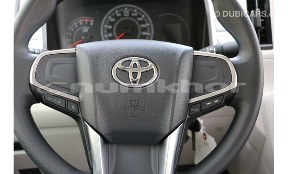 Buy Import Toyota Hiace White Car in Import - Dubai in Bumthang Buy Import Toyota Hiace White Car in Import - Dubai in Bumthang
