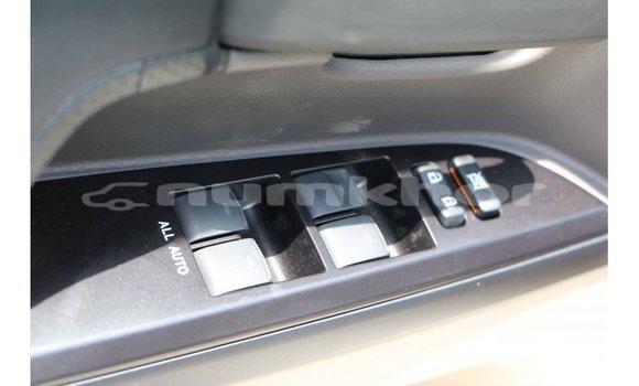 Buy Import Toyota Land Cruiser White Car in Import - Dubai in Bumthang Buy Import Toyota Land Cruiser White Car in Import - Dubai in Bumthang