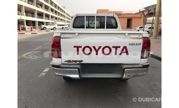 Buy Import Toyota Hilux White Car in Import - Dubai in Bumthang Buy Import Toyota Hilux White Car in Import - Dubai in Bumthang