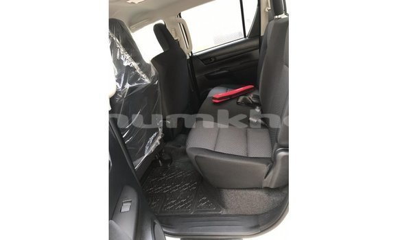 Buy Import Toyota Hilux White Car in Import - Dubai in Bumthang Buy Import Toyota Hilux White Car in Import - Dubai in Bumthang
