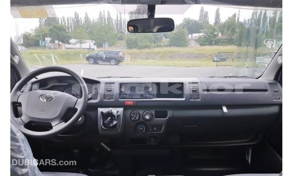 Buy Import Toyota Hiace White Car in Import - Dubai in Bumthang Buy Import Toyota Hiace White Car in Import - Dubai in Bumthang